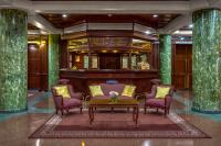 Hol hotelowy w Hotelu Grand Danubius Margitsziget Budapeszt - usługi lecznicze wellness i fitness na wyspie Małgorzaty